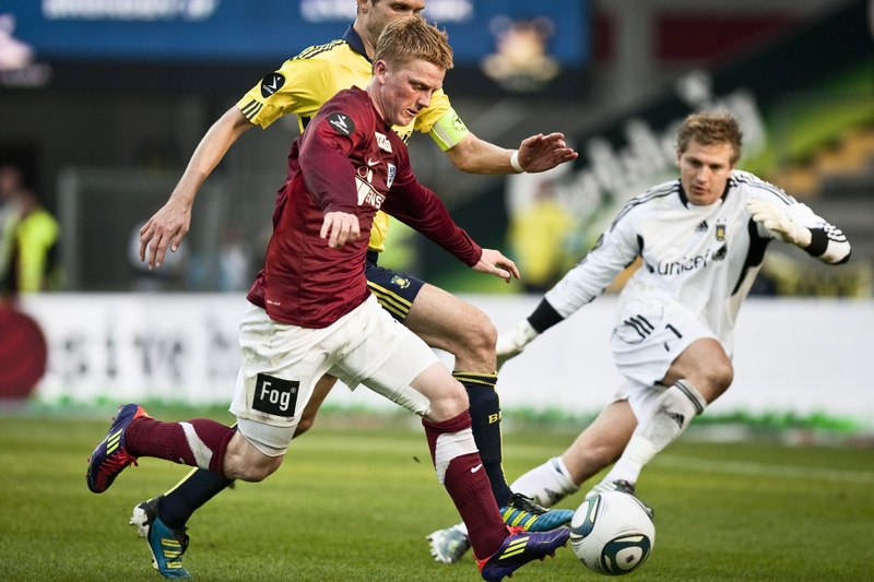 Sportsfotografier fra Superligaen, 1. dvision og 2. division af fotojournalist Jens Panduro.