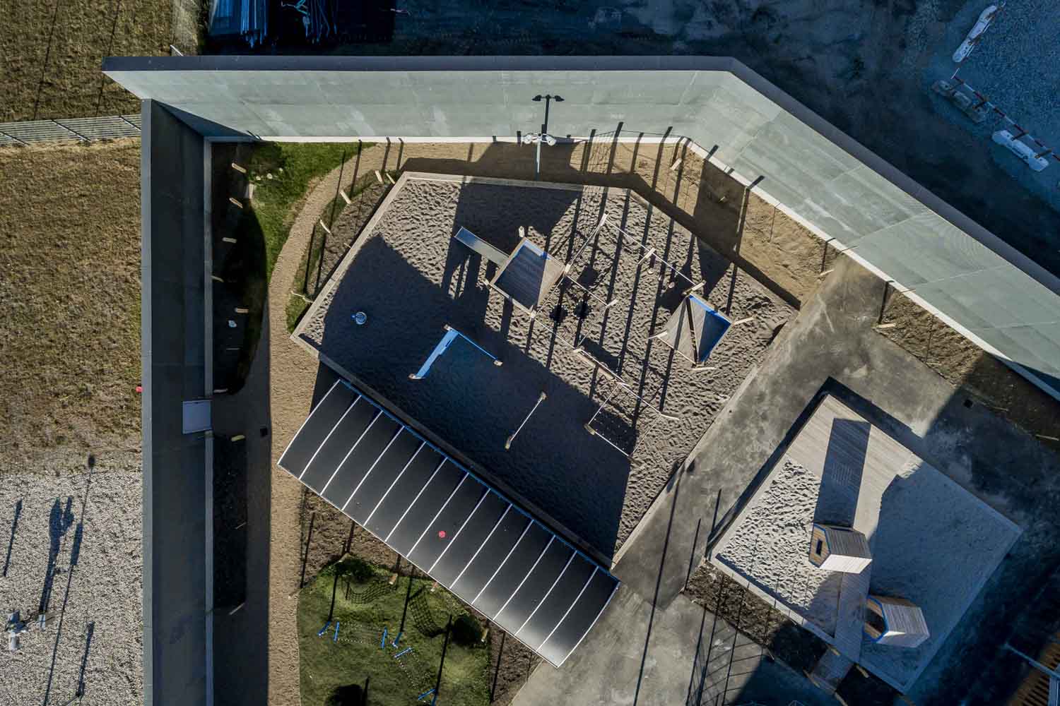 Pavillonerne II: Drone- og arkitekturbilleder taget for Ajos.